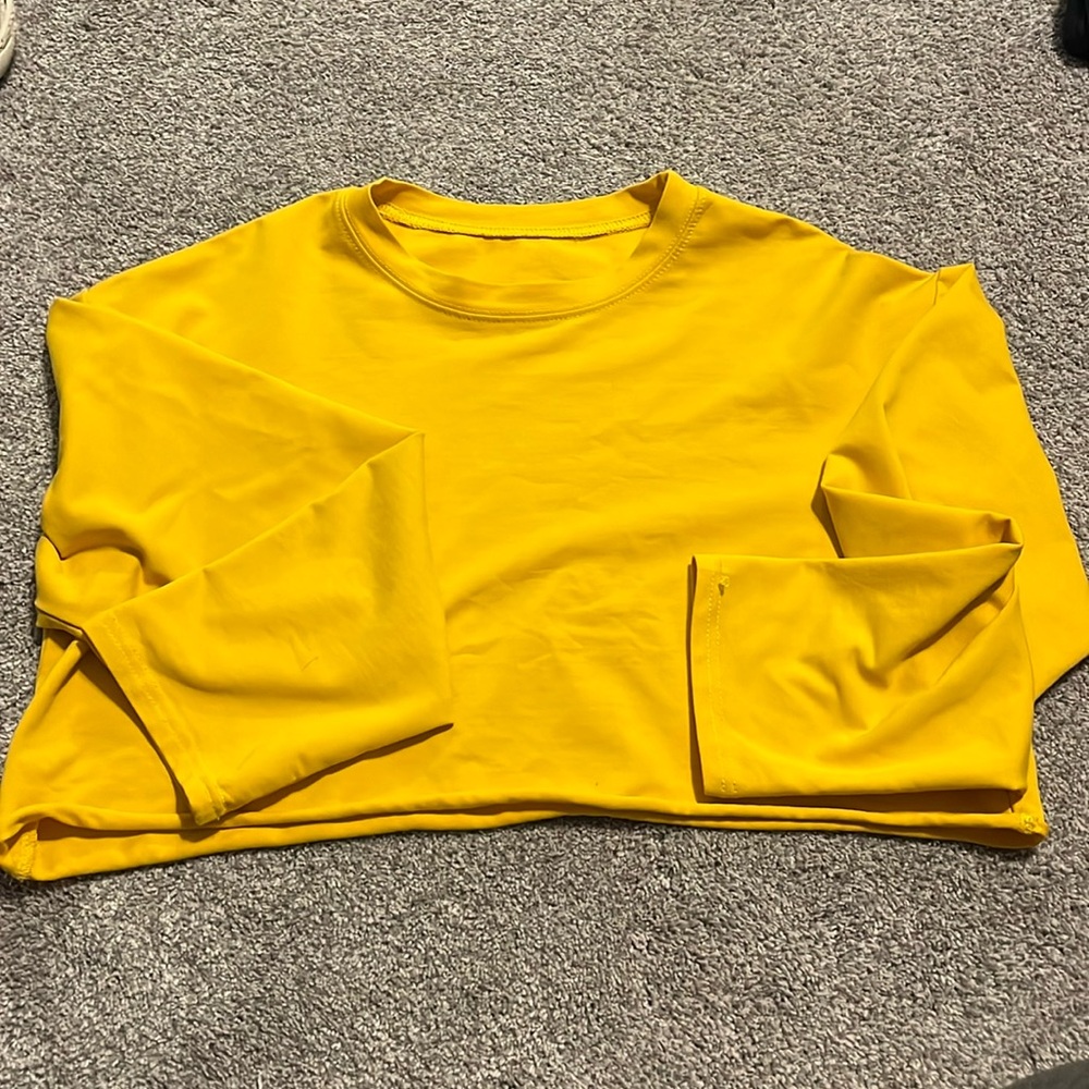 long sleeve yellow crop top